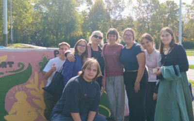 U sklopu projekta Jak i neovisan oslikan mural na školskom igralištu