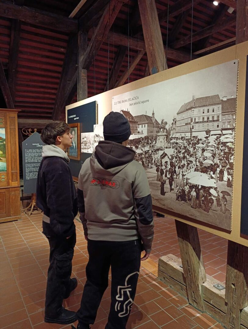 izlozba-gutljaj-proslosti (10)