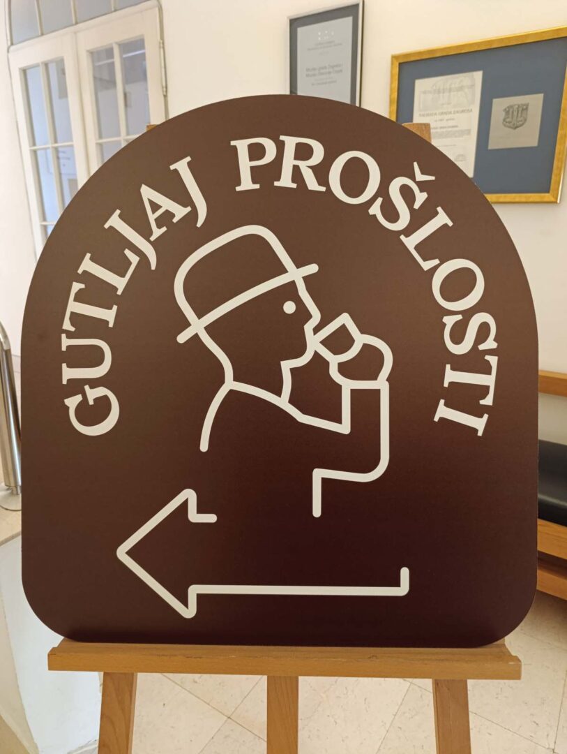 izlozba-gutljaj-proslosti (14)