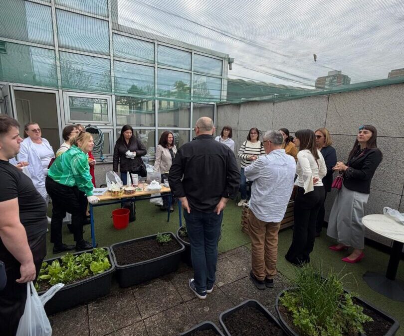 PROJEKT “Hrana s dva života”: kako naš školski vrt postaje učionica održivosti 